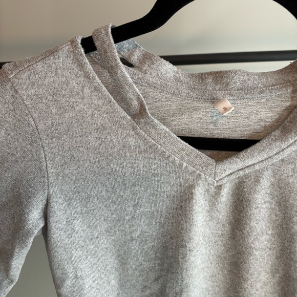 Long sleeve grey shirt - Picture 4 of 4